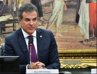 Comissão aprova política de capacitação para pequenos negócios