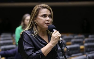 Comissão aprova projeto que prevê apoio a apresentações artísticas nos transportes públicos