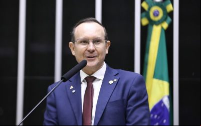Comissão aprova equiparação de síndrome da pessoa rígida a deficiência